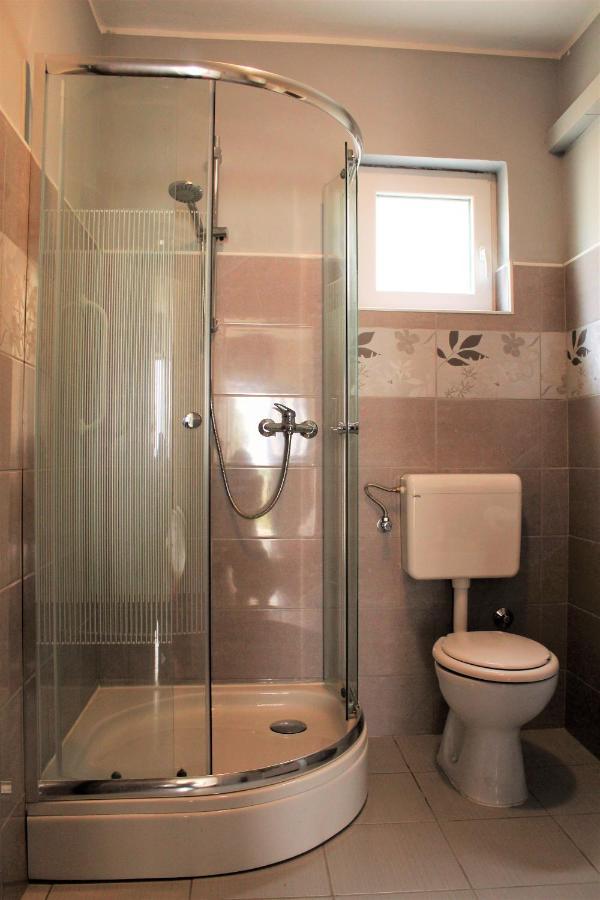 Apartmani Andrija เยเซรา ภายนอก รูปภาพ