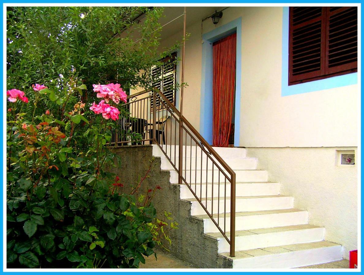 Apartmani Andrija เยเซรา ภายนอก รูปภาพ